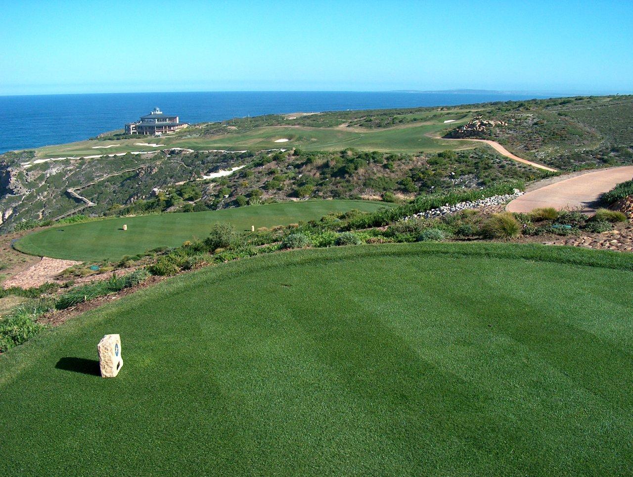 Pinnacle Point Beach & Golf Resort
