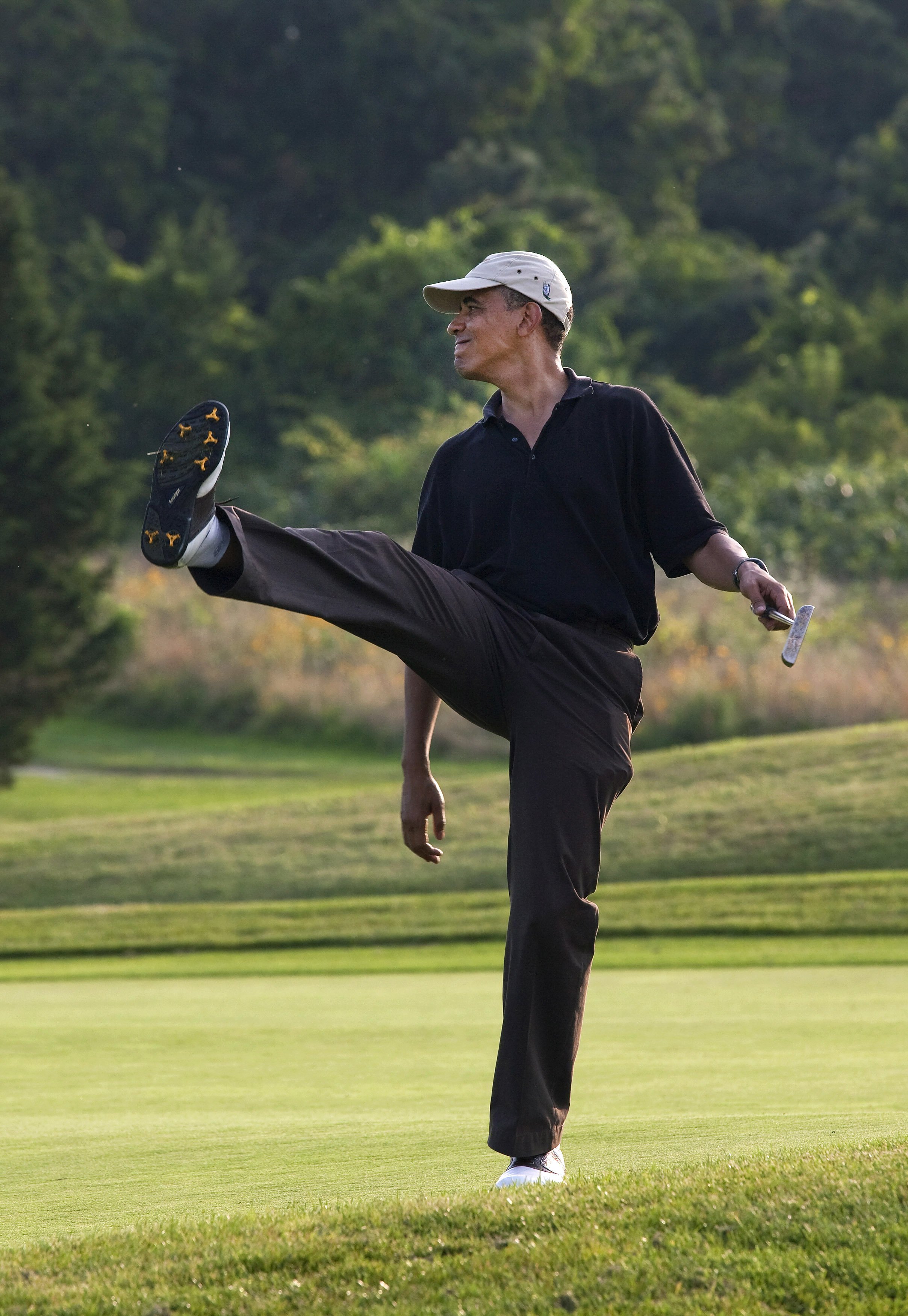 obama-golf-free-use